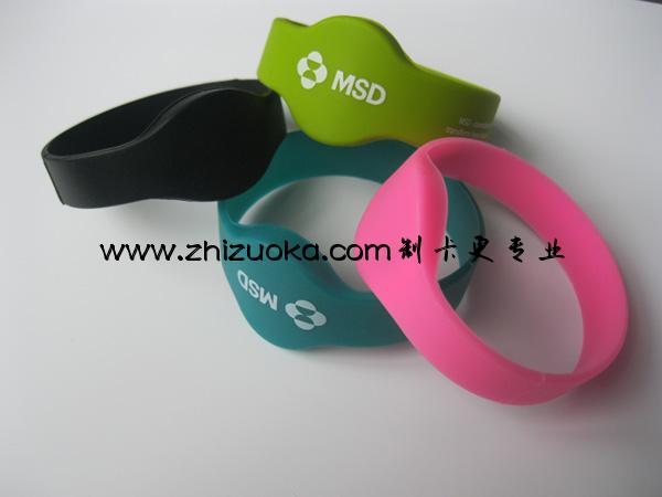 دستبند RFID