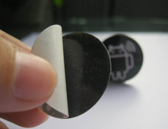 برچسب های ضد فلز RFID برچسب های ضد فلز RFID