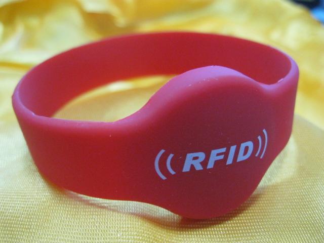 مچ بند سیلیکونی RFID مچ بند سیلیکونی RFID